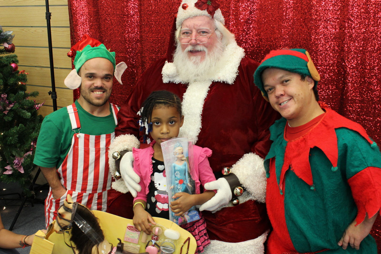 Little Lighthouse Foundation hosts fourth annual toy drive at Jungle Island