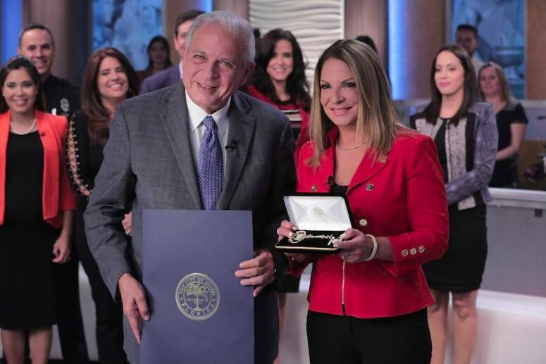 Telemundo y Regalado Celebran los 15 Años Da Caso Cerrado