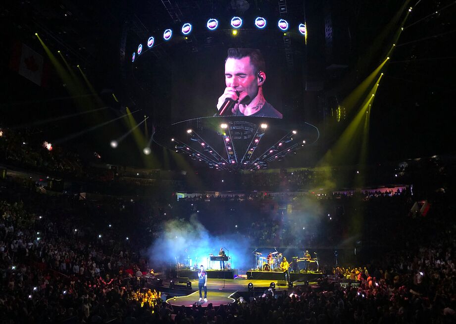Maroon 5’s Adam Levine Leads Tearful Kobe Bryant Tribute at Pre-Super Bowl Concert (Watch)